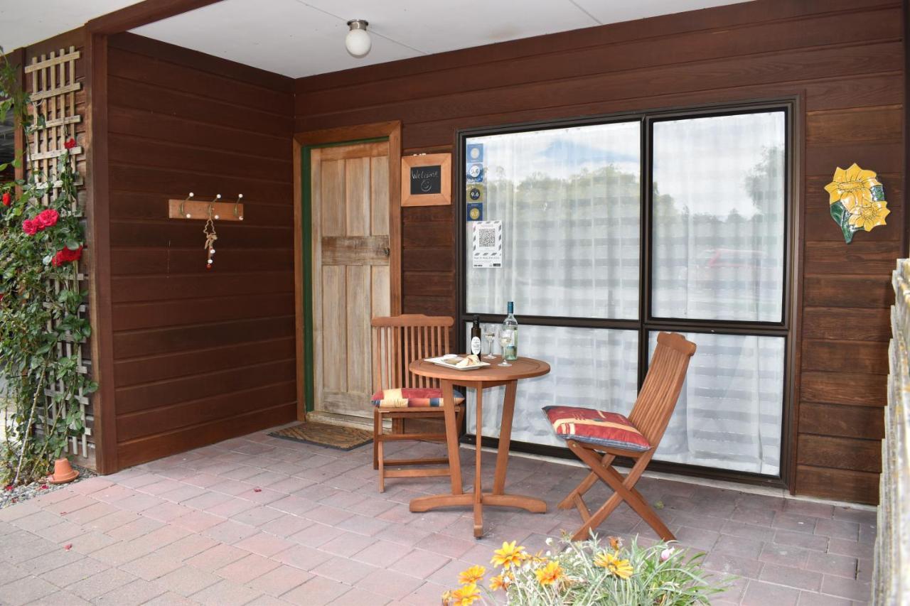 Olivista Bed & Breakfast Masterton Eksteriør bilde