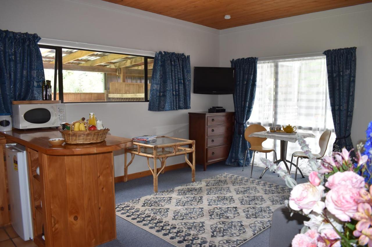 Olivista Bed & Breakfast Masterton Eksteriør bilde