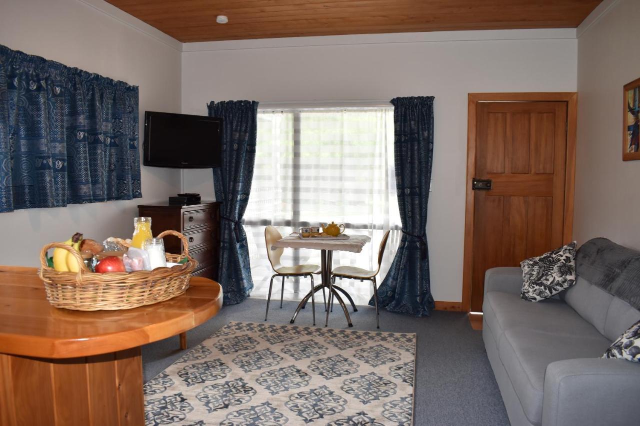 Olivista Bed & Breakfast Masterton Eksteriør bilde