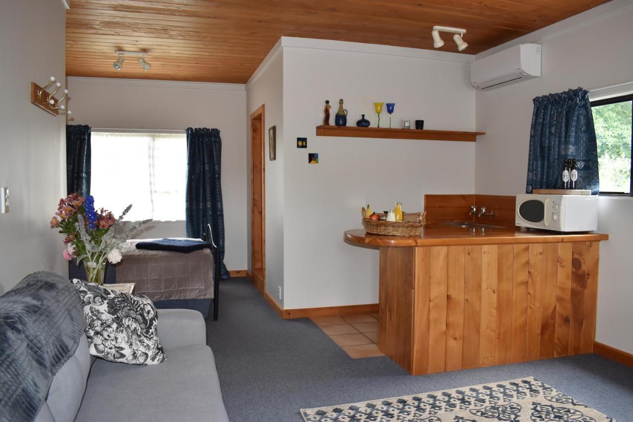 Olivista Bed & Breakfast Masterton Eksteriør bilde